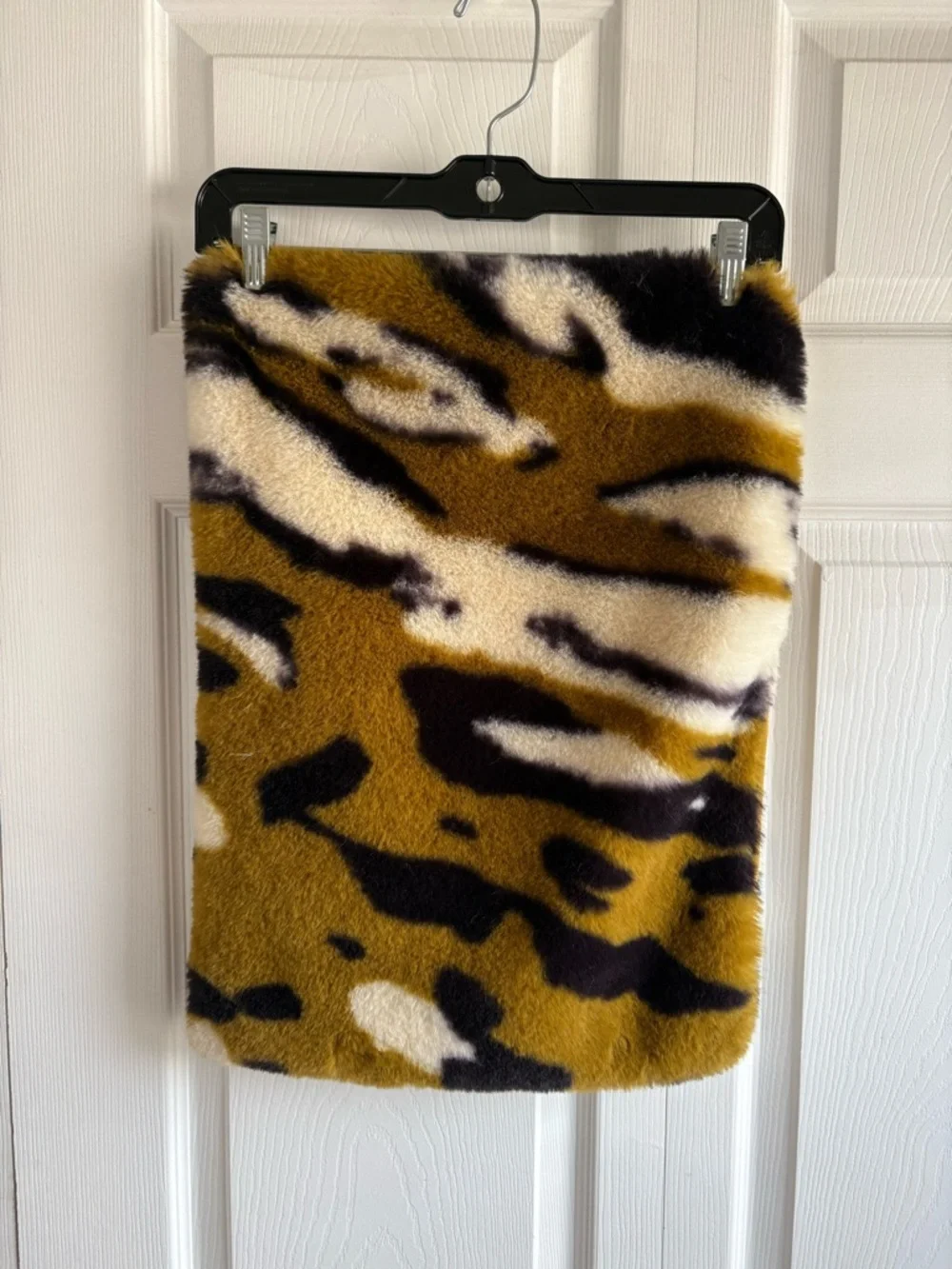 Anthropologie Mustard Yellow Black‎ Tiger Stripe Fluffy Faux Fur Pillow Case